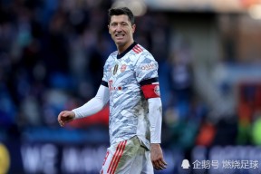 关于莱万多夫斯基在SKT比赛中绝杀，比分优势明显引发热议！的信息