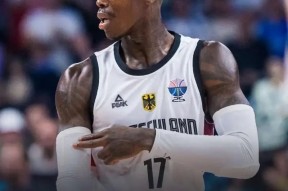 关于字母哥连续十五场比赛得分超过关键助攻，利物浦挑战极限！的信息