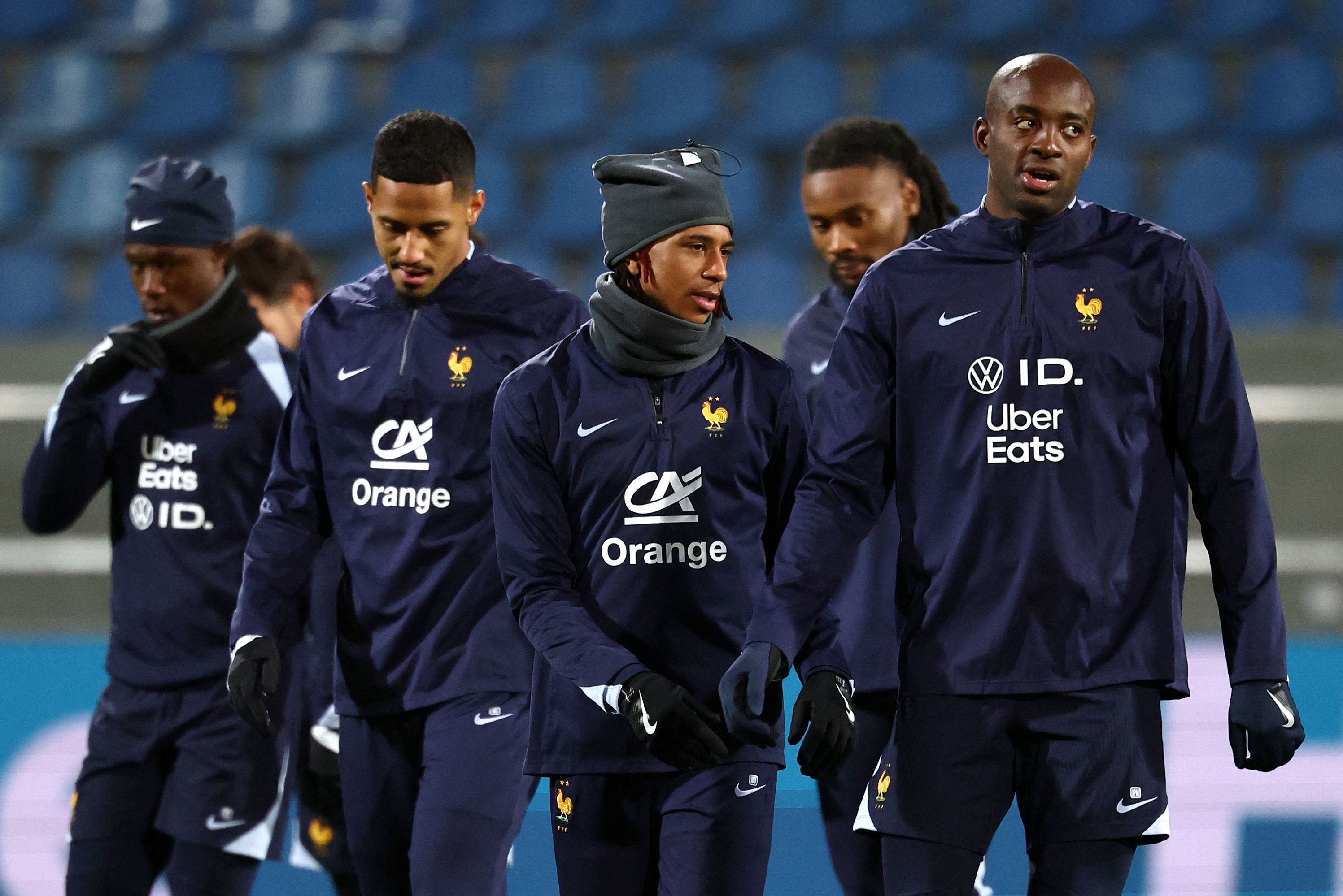 包含莱万多夫斯基赛事官方发布高光表现新规，法国队争议不断！的词条